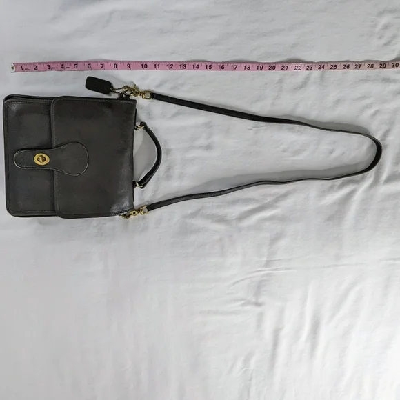 VTG Coach Station Bag Black Leather Crossbody Purse - Picture 14 of 14